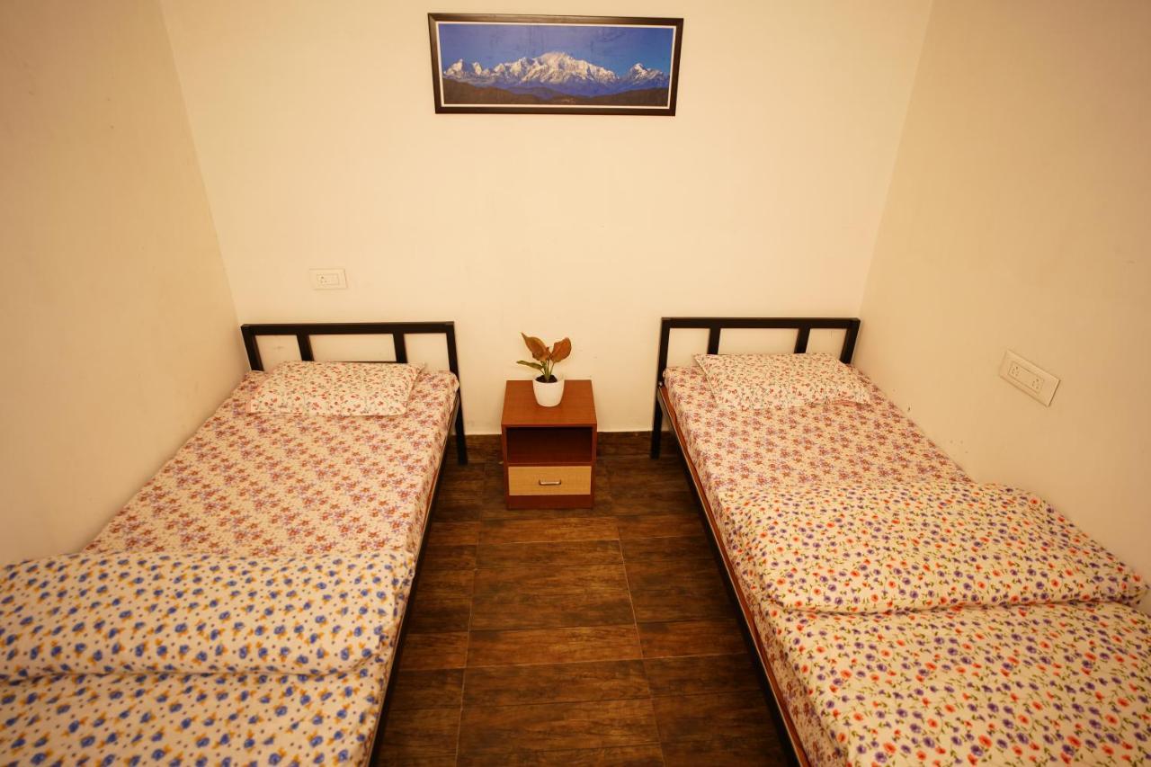 Himalok Homestay Darjeeling  Exteriör bild